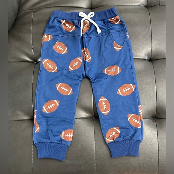 Auguts+Willow Toddler Game Day 2pc Matching Set. Size 2T-3T. Like New! - Picture 5 of 12